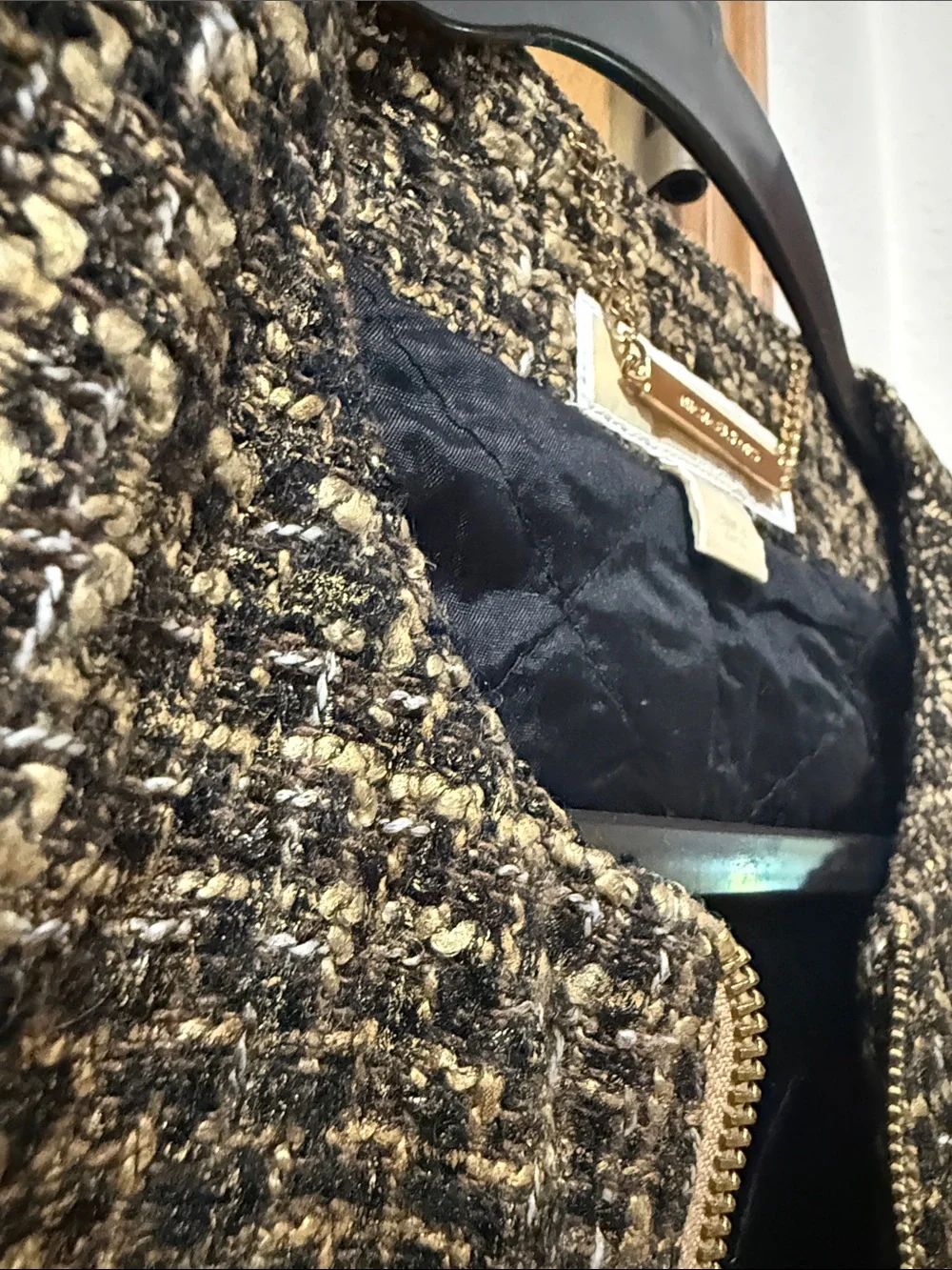 WOW POSHMARK - Authentic Michael Kors NWOT Tweed Style Gold & Black